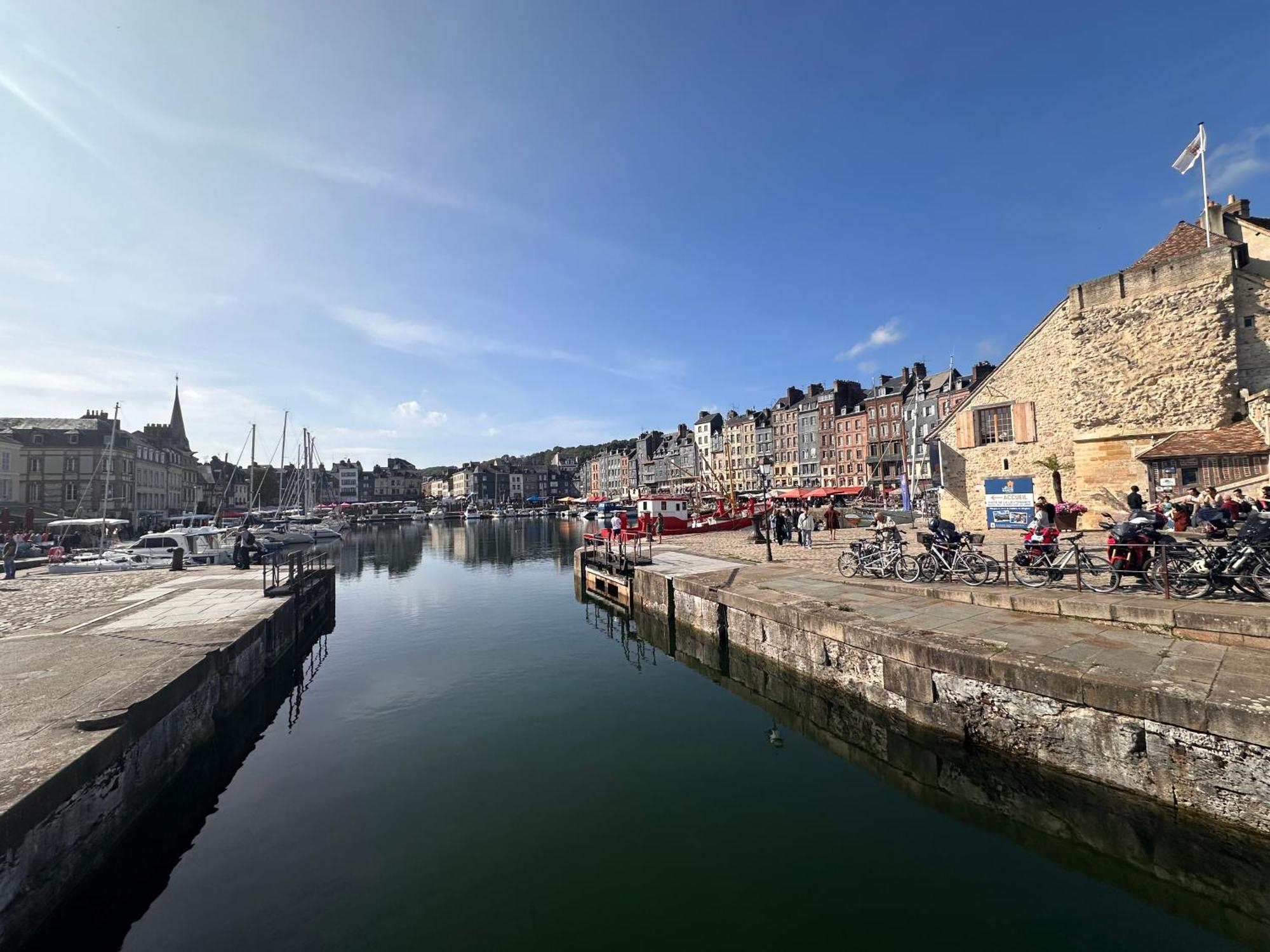 Nid D'Amour Sous Les Toits ! Honfleur Exterior photo