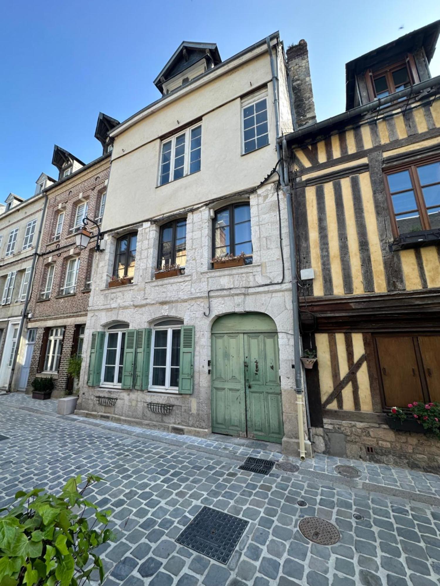Nid D'Amour Sous Les Toits ! Honfleur Exterior photo