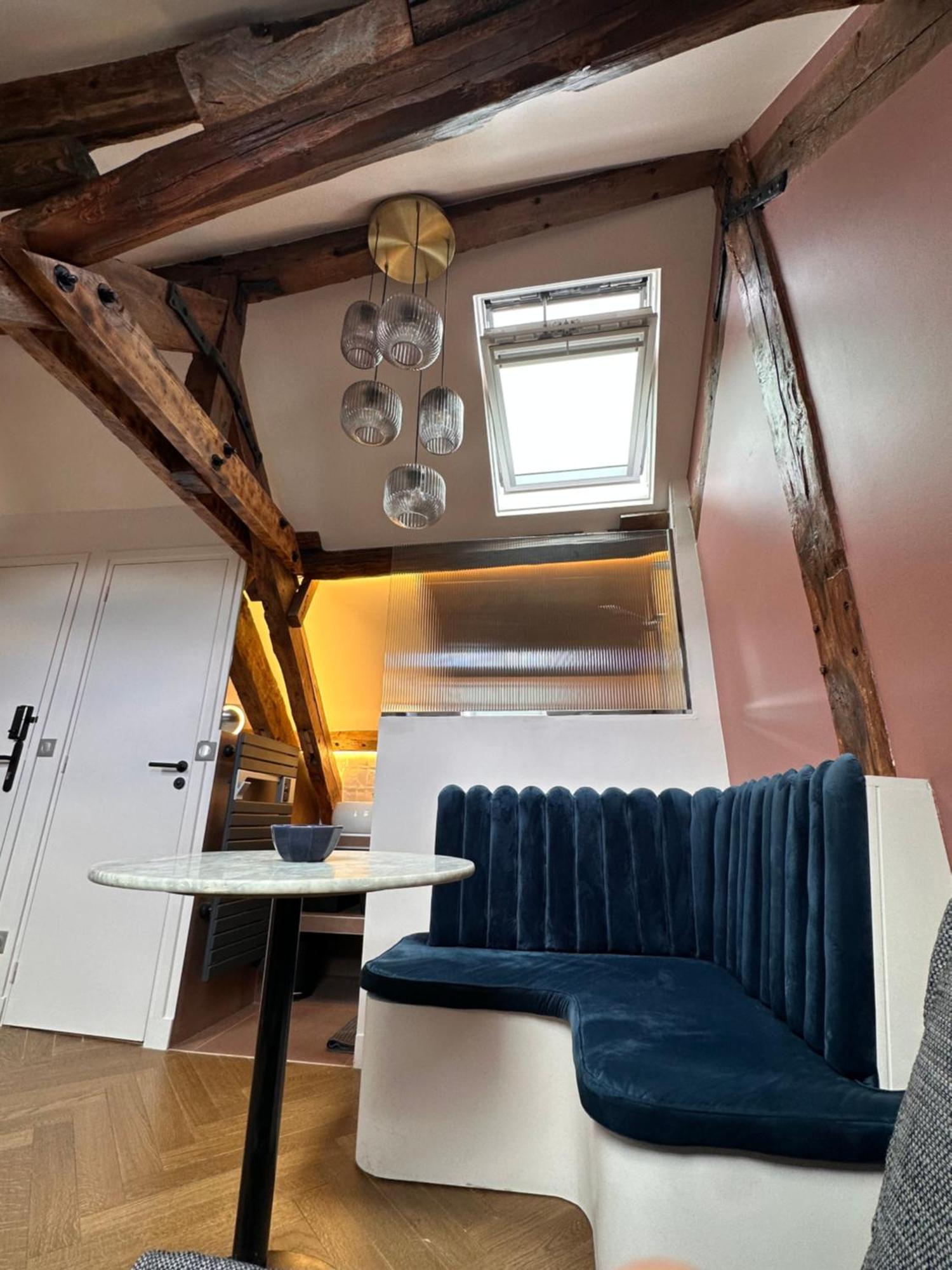 Nid D'Amour Sous Les Toits ! Honfleur Exterior photo