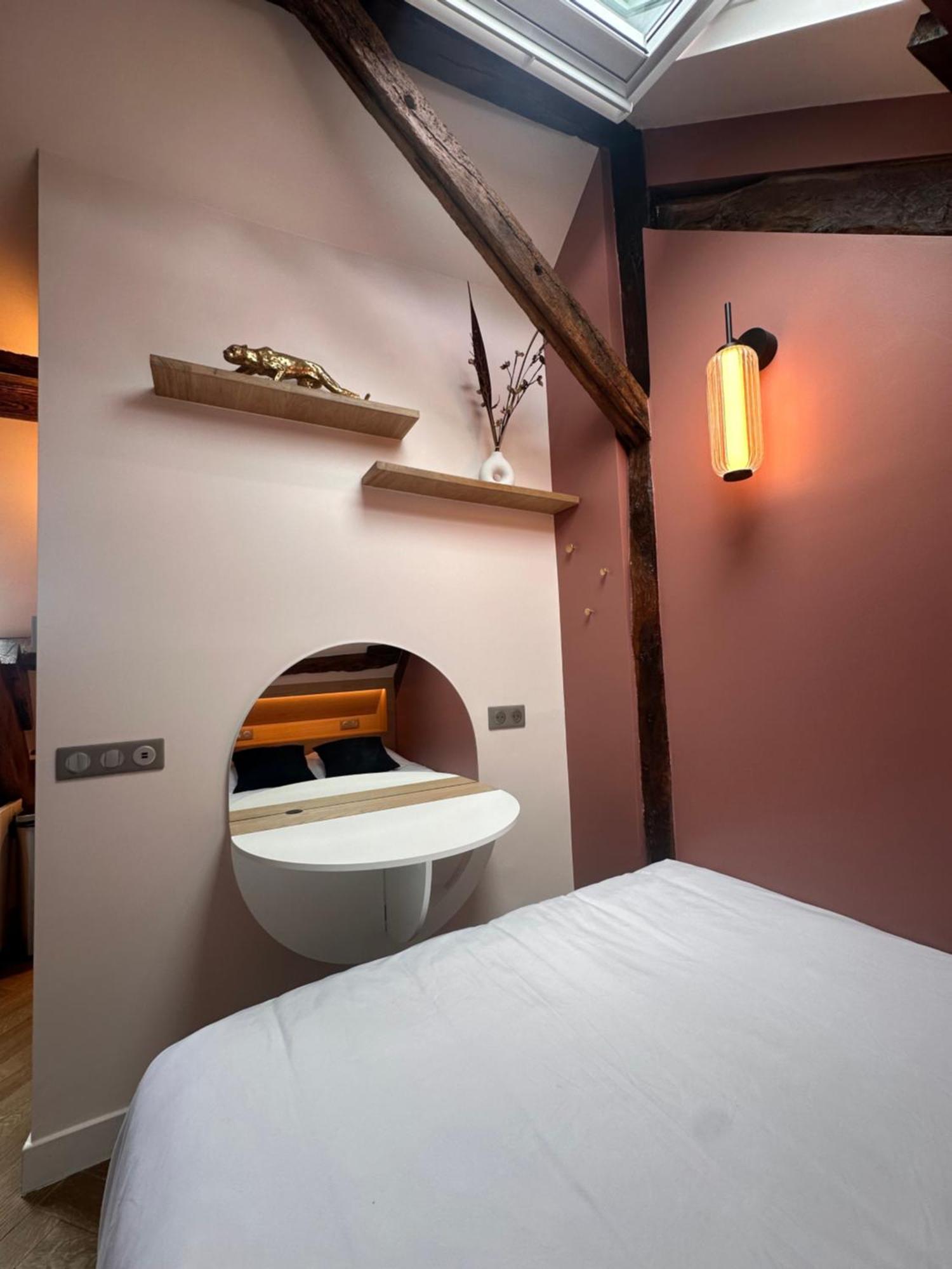 Nid D'Amour Sous Les Toits ! Honfleur Exterior photo