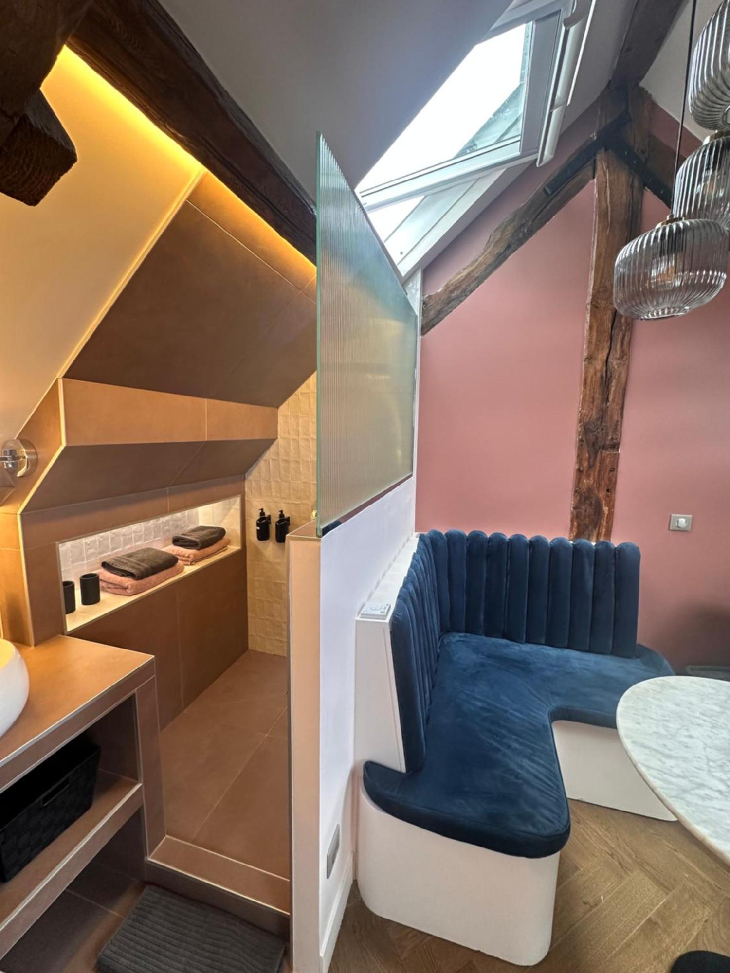 Nid D'Amour Sous Les Toits ! Honfleur Exterior photo